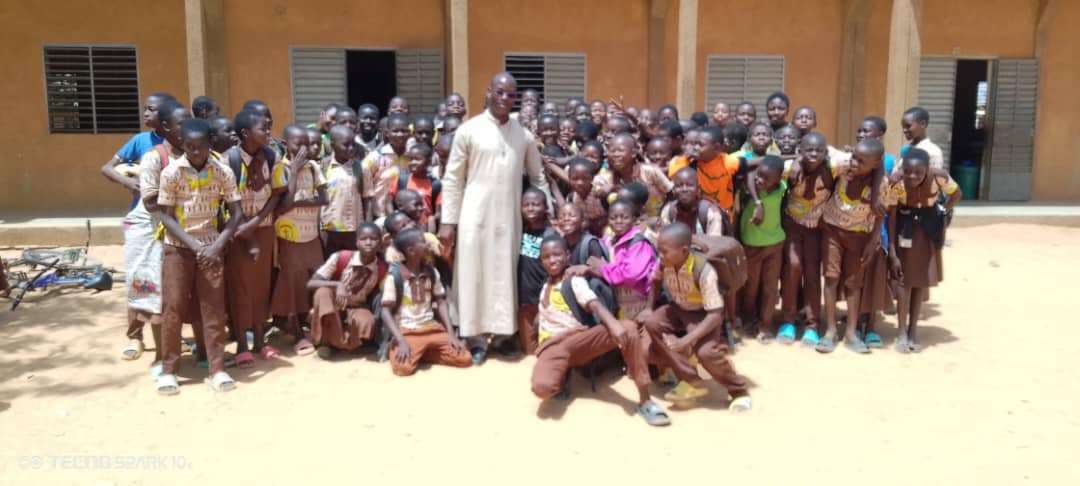 𝕃𝕖 𝔻𝔻𝔼ℂ 𝕕𝕖 𝕆𝕦𝕒𝕙𝕚𝕘𝕠𝕦𝕪𝕒 𝕧𝕚𝕤𝕚𝕥𝕖 𝕝𝕖𝕤 𝕖́𝕔𝕠𝕝𝕖𝕤 𝕕𝕦 𝕤𝕖𝕔𝕥𝕖𝕦𝕣 𝔼𝕤𝕥 : ℝ𝕖𝕟𝕗𝕠𝕣𝕔𝕖𝕞𝕖𝕟𝕥 𝕕𝕖𝕤 𝕝𝕚𝕖𝕟𝕤 𝕖𝕥 𝕖́𝕧𝕒𝕝𝕦𝕒𝕥𝕚𝕠𝕟 𝕕𝕖𝕤 𝕓𝕖𝕤𝕠𝕚𝕟𝕤